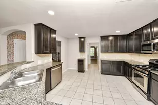 1914 Grandoak Dr, Pearland, TX 77581 - Photo 16