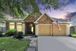 1914 Grandoak Dr, Pearland, TX 77581 - Photo 2