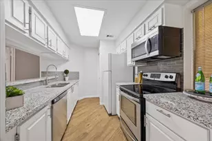 5210 Weslayan St, Houston, TX 77005 - Photo 6