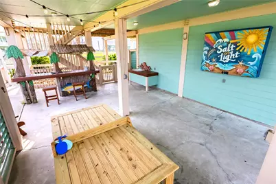3228 Castle Drive, Crystal Beach, TX 77650 - Photo 4