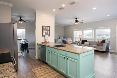 3228 Castle Drive, Crystal Beach, TX 77650 - Photo 10