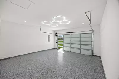 1519 Waco St, Dayton, TX 77535 - Photo 28