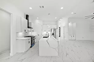 1519 Waco St, Dayton, TX 77535 - Photo 10