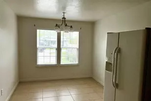 4725 10th St, Bacliff, TX 77518 - Photo 8