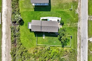 1120 N Monkhouse Dr, Crystal Beach, TX 77650 - Photo 50