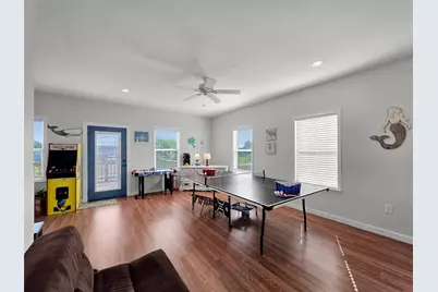 1120 N Monkhouse Drive, Crystal Beach, TX 77650 - Photo 32