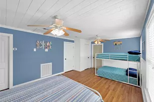 1120 N Monkhouse Dr, Crystal Beach, TX 77650 - Photo 38