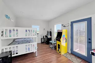 1120 N Monkhouse Dr, Crystal Beach, TX 77650 - Photo 34