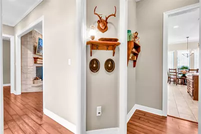 401 Heritage Oaks Drive, Angleton, TX 77515 - Photo 34