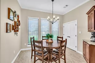 401 Heritage Oaks Dr, Angleton, TX 77515 - Photo 14