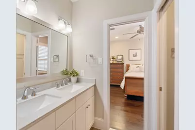 8313 Sorrel Leaf Lane, Houston, TX 77055 - Photo 14