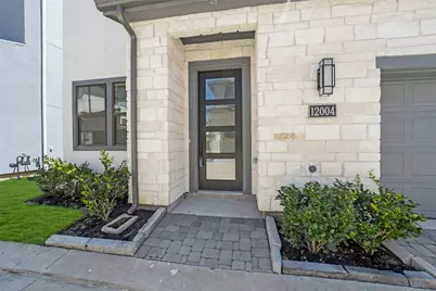 12004 Royal Oaks Banner Way, Houston, TX 77082 - Photo 2