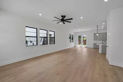 12004 Royal Oaks Banner Way, Houston, TX 77082 - Photo 4
