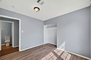 10106 Sierra Dr, Houston, TX 77051 - Photo 10