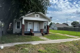 6015 Brady St, Houston, TX 77011 - Photo 2