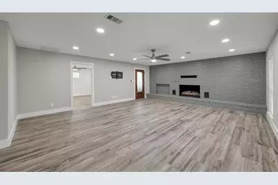 117 Broken Bough Lane, Conroe, TX 77304 - Photo 4
