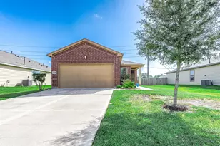 5832 Bluebonnet Ln, Rosenberg, TX 77469 - Photo 1