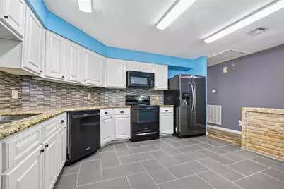 2527 Corral Trail, Friendswood, TX 77546 - Photo 10