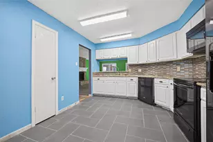 2527 Corral Trail, Friendswood, TX 77546 - Photo 12