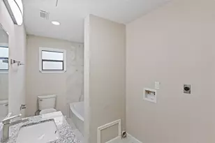 10613 Chadwick St, Houston, TX 77029 - Photo 18