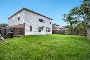 10506 Sugar Trace Dr, Sugar Land, TX 77498 - Photo 28