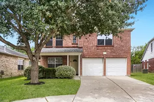10506 Sugar Trace Dr, Sugar Land, TX 77498 - Photo 1