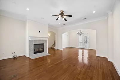 6001 Truro Street #E, Houston, TX 77007 - Photo 8