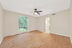 219 Cardinal Dr, Liberty, TX 77575 - Photo 22