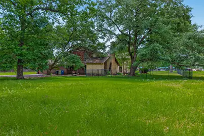 219 Cardinal Drive, Liberty, TX 77575 - Photo 2