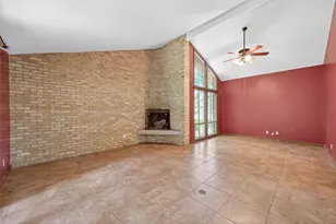 219 Cardinal Dr, Liberty, TX 77575 - Photo 38