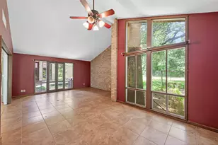 219 Cardinal Dr, Liberty, TX 77575 - Photo 10