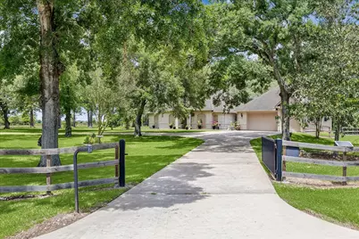 4803 County Road 197, Alvin, TX 77511 - Photo 6