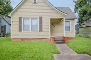 604 Abell St, Wharton, TX 77488 - Photo 2