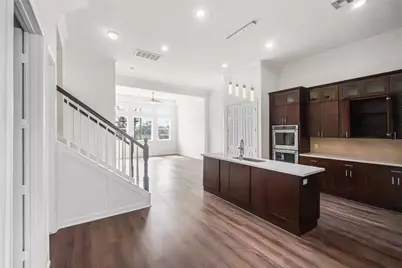 6413 N Ridgecrest Drive, Hitchcock, TX 77563 - Photo 8