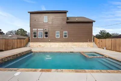 6413 N Ridgecrest Drive, Hitchcock, TX 77563 - Photo 4