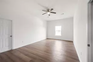 6413 N Ridgecrest Dr, Hitchcock, TX 77563 - Photo 22