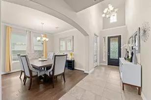 2018 Brookmont Dr, Conroe, TX 77301 - Photo 10