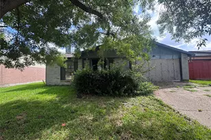 14138 Dartwood Dr, Houston, TX 77049 - Photo 2