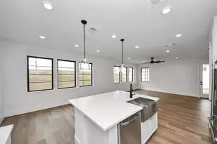 12010 Royal Oaks Banner Wy, Houston, TX 77082 - Photo 10