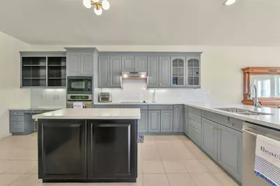 4115 Buccaneer Boulevard, Galveston, TX 77554 - Photo 10