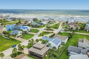 4115 Buccaneer Blvd, Galveston, TX 77554 - Photo 34