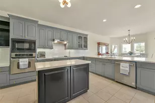 4115 Buccaneer Blvd, Galveston, TX 77554 - Photo 1