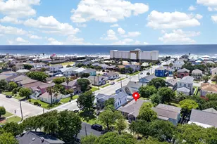 1805 Ave N 1/2, Galveston, TX 77550 - Photo 36