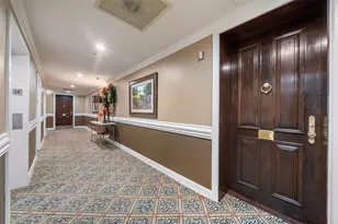 3350 McCue Rd, Houston, TX 77056 - Photo 2