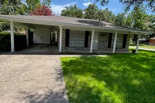 2002 Maple St, Liberty, TX 77575 - Photo 1