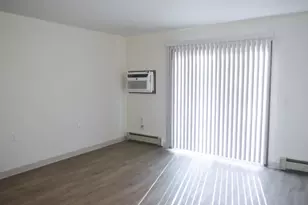 839 S Clinton St, Stockbridge, MI 49285 - Photo 6