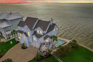 143 Bora Bora Dr, Tiki Island, TX 77554 - Photo 38