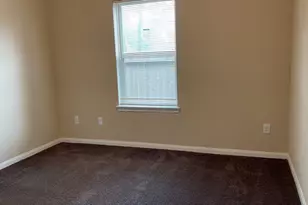 8017 Charlesmont St, Houston, TX 77078 - Photo 12