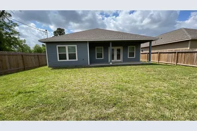 8017 Charlesmont Street, Houston, TX 77078 - Photo 2