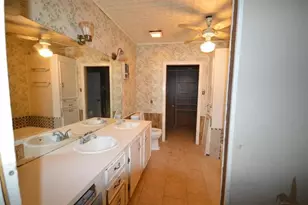 4015 Lakeshore Dr, Port Arthur, TX 77642 - Photo 16